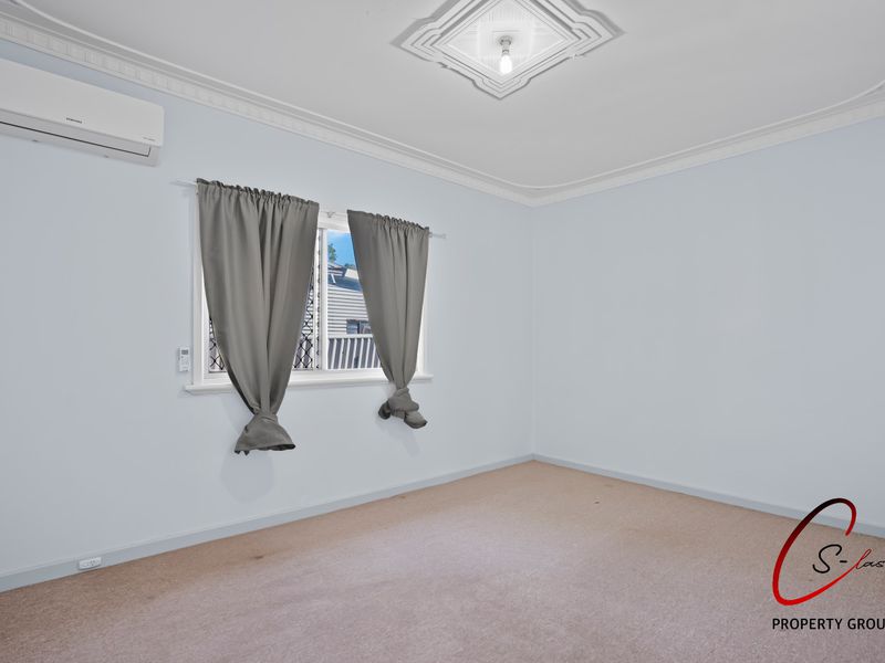 118 Bulong Avenue, Redcliffe