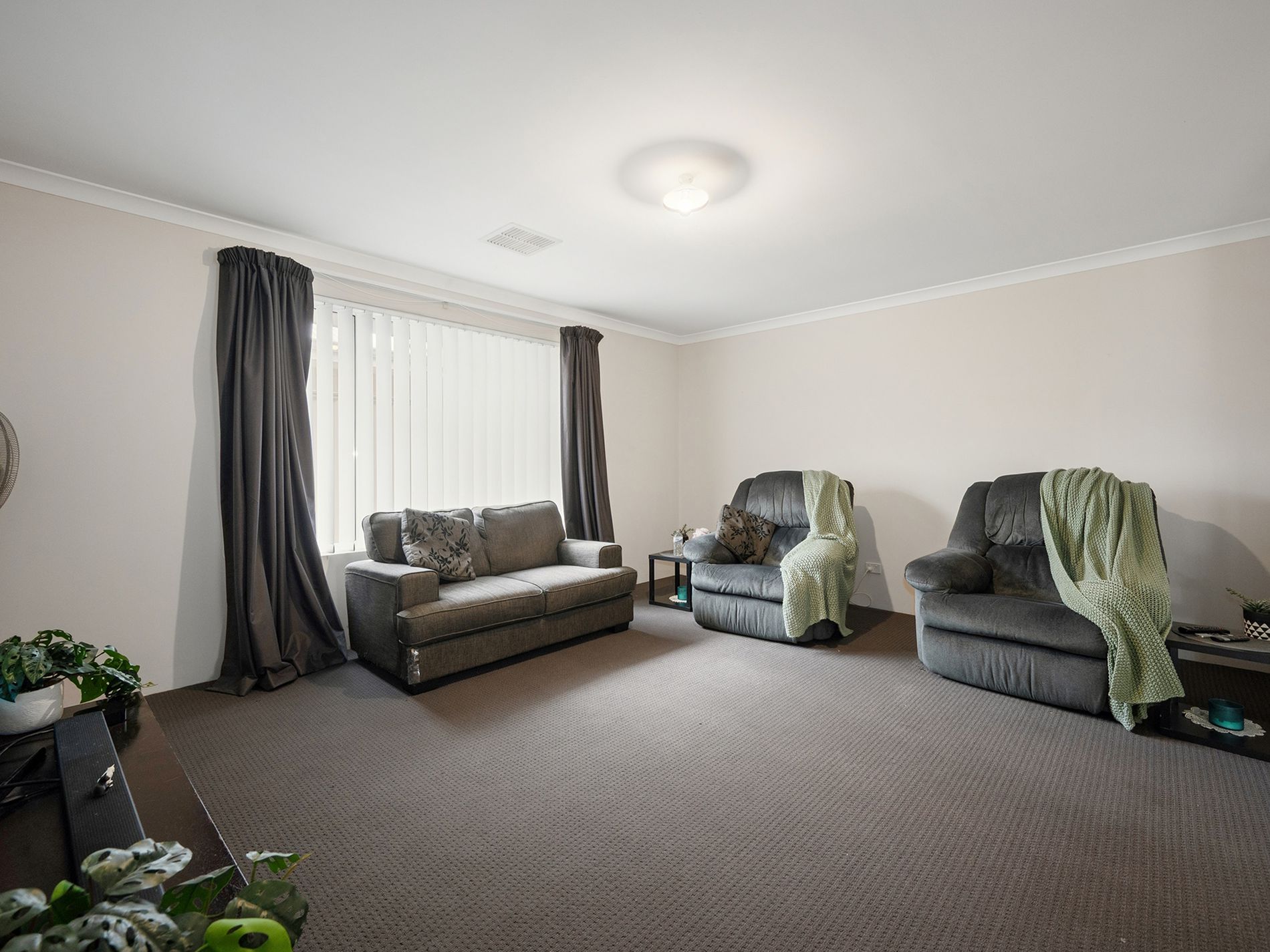 26 Calvera Gardens, Piara Waters