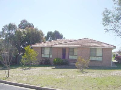 5 Landy Place, Orange