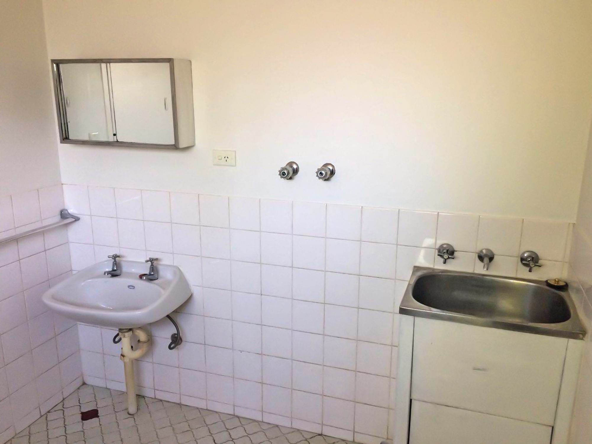 2 / 156 Humphries Terrace, Woodville Gardens