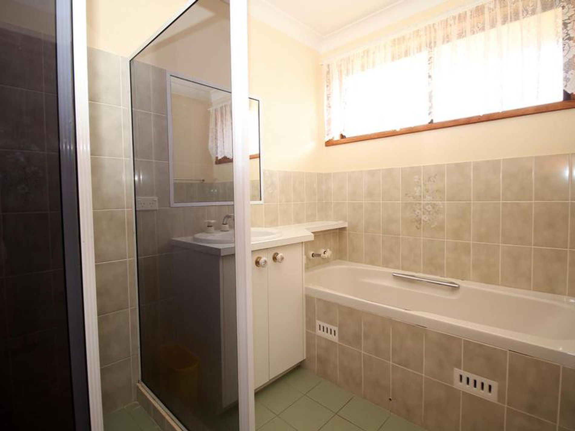 73 Lorimer Street, Llanarth