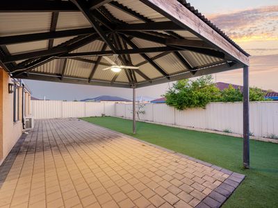 11 Hoop Place, Canning Vale