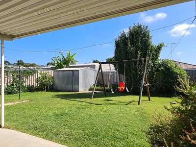 42 Kenneth Crescent, Dean Park