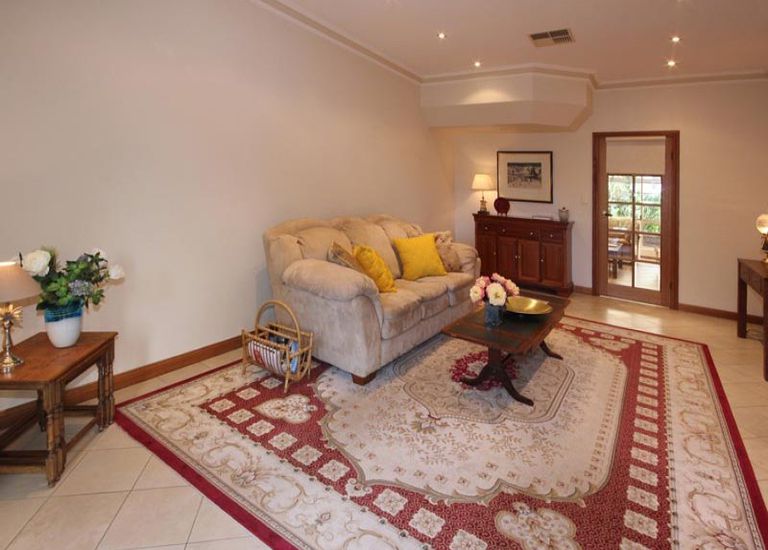 14 Sherbourne Terrace, Dover Gardens