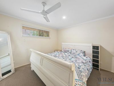 2 / 38 First Ave, Beachmere