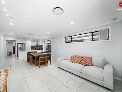 32A Hinton Loop, Oran Park