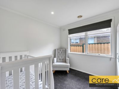 15 Oaktree Drive, Hampton Park