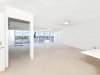 135 Macquarie Street, Teneriffe