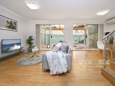 6 / 1 Ramu Close, Sylvania Waters