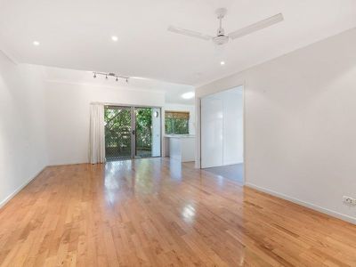 17 / 8 Lackeen Street, Everton Park