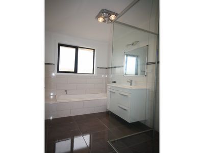 2 / 11 Isabelle Court, Wynyard