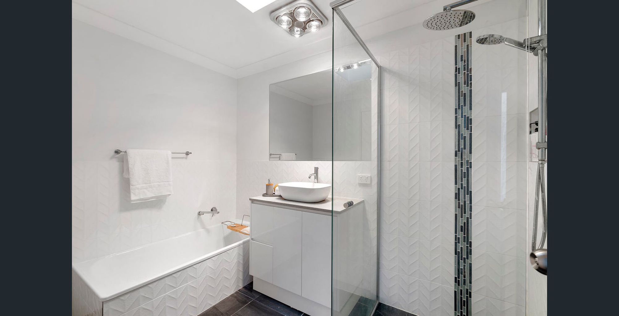 187 / 641 Pine Ridge Road, Biggera Waters