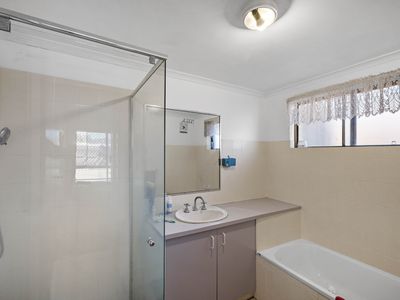 1 / 27 Pangarinda Place, Mooloolaba
