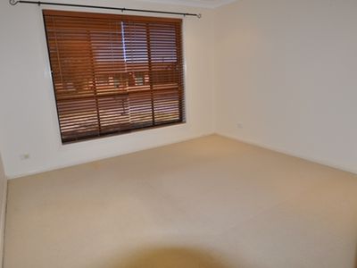 18 Page Avenue, Dubbo