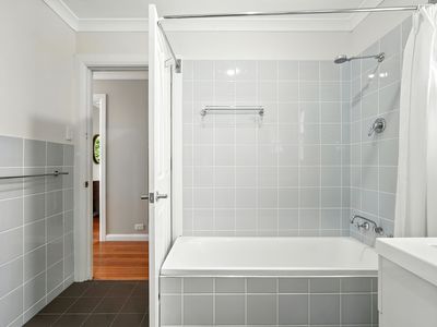 6 Emma Street, Cygnet