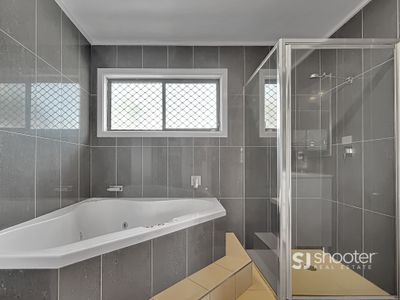 24 Yulong Street, Dubbo