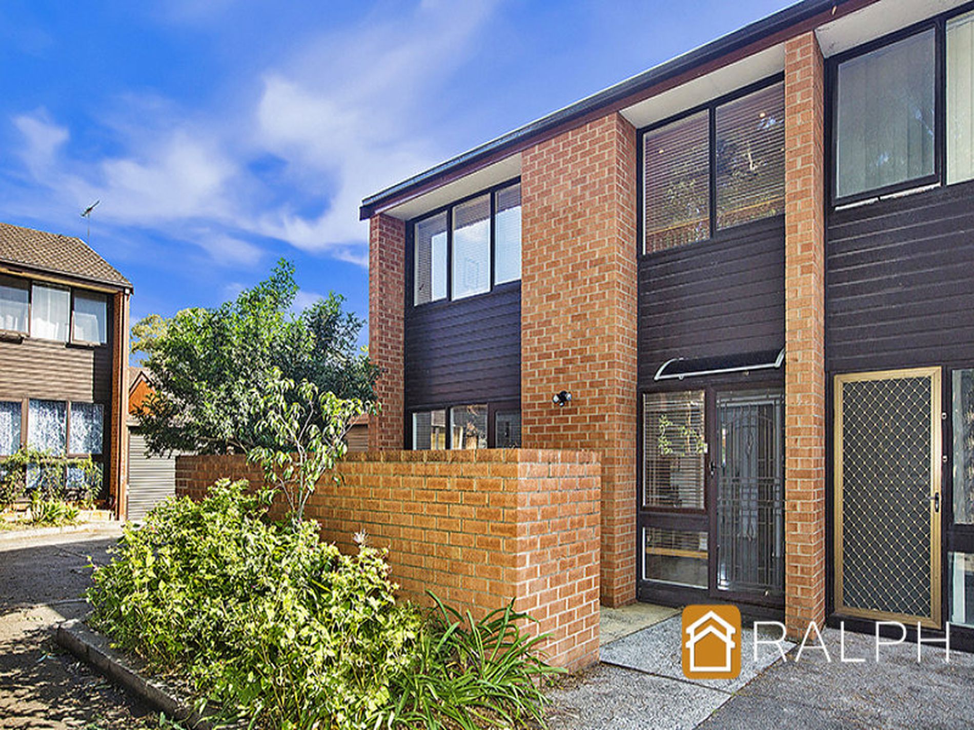 10 / 8A Chiswick Road, Greenacre