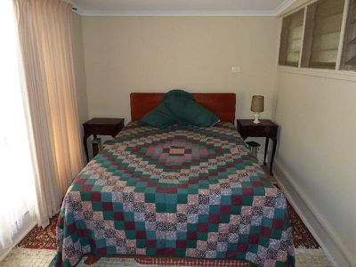 8 Hassells Lane, Heathcote