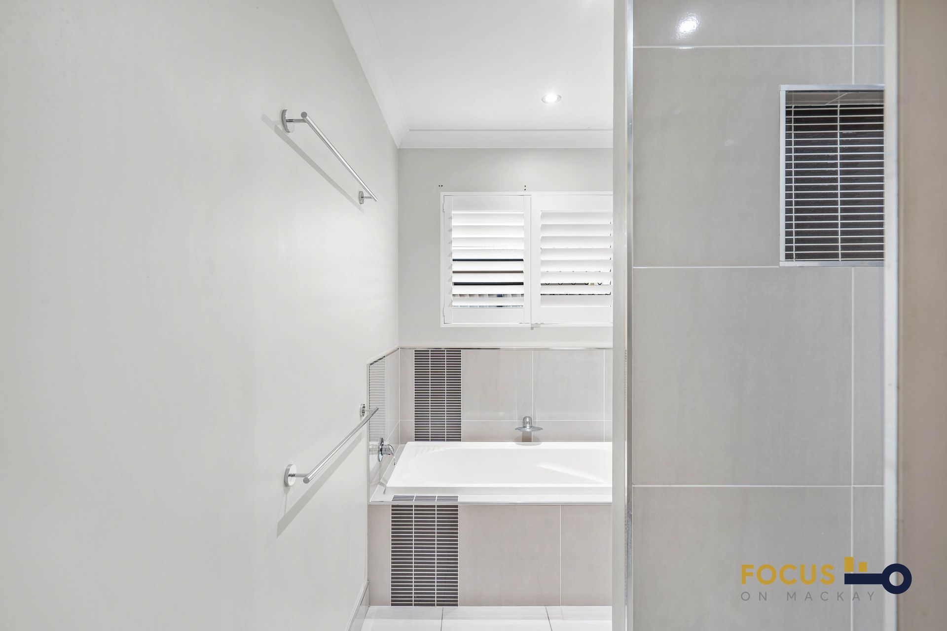 6 Chantilly Court, Glenella