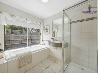 42 Baden Powell Drive, Tarneit