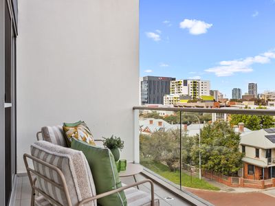 29 / 180 Stirling Street, Perth