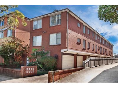 2 / 30 Maroubra Road, Maroubra