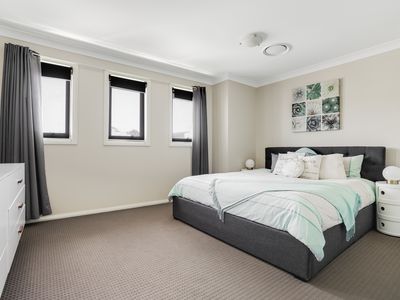 5 Riceflower Drive, Denham Court