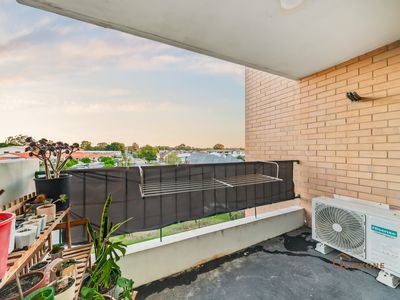 43 / 16 Leeder Street, Glendalough