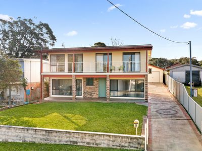 8 The Parapet, Manyana