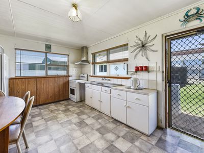 1 Fifth Street, Beachport