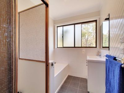 15 Wattle Hill Road, Mountain River