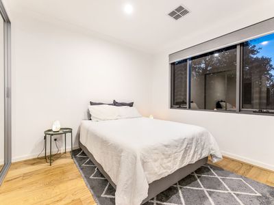 4 / 13 Foyle Road, Bayswater