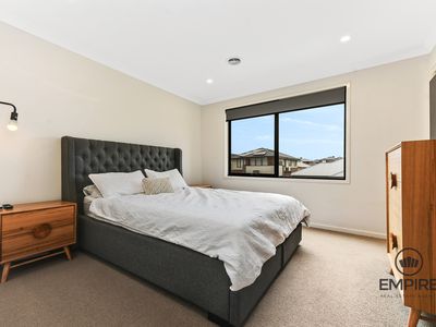 64 Stature Avenue, Clyde North