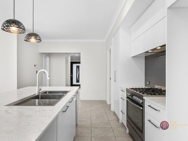 66 Lutea Loop, Hilbert
