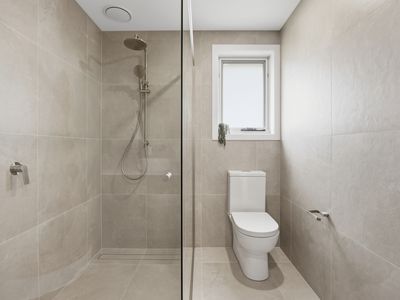 2 / 61 Stanley Street, Summerhill