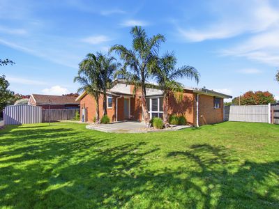6 Bridget Court, Sale