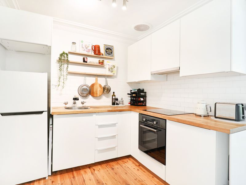 4 / 7 Kelvin Road, Coniston