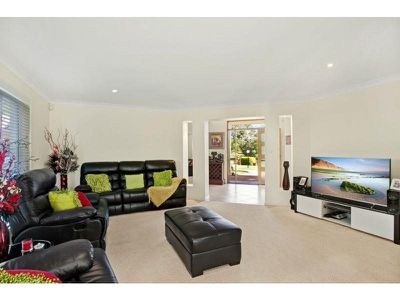1 Wirra Place, Tewantin