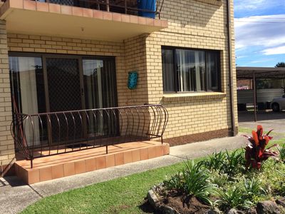 2 / 7 Windle Street, Lake Illawarra