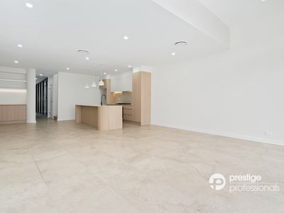 6B Lucas Avenue, Moorebank