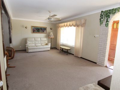 2 De Lore Crescent, Tuncurry
