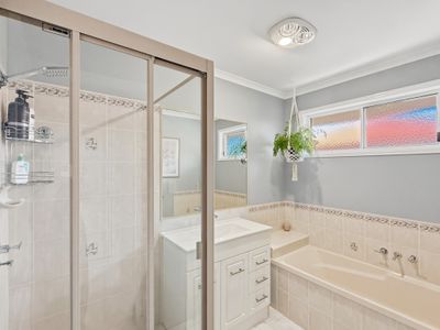 3 Moorhen Court, Eli Waters