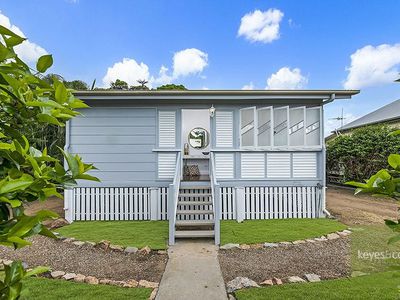 14 Echlin Street, West End
