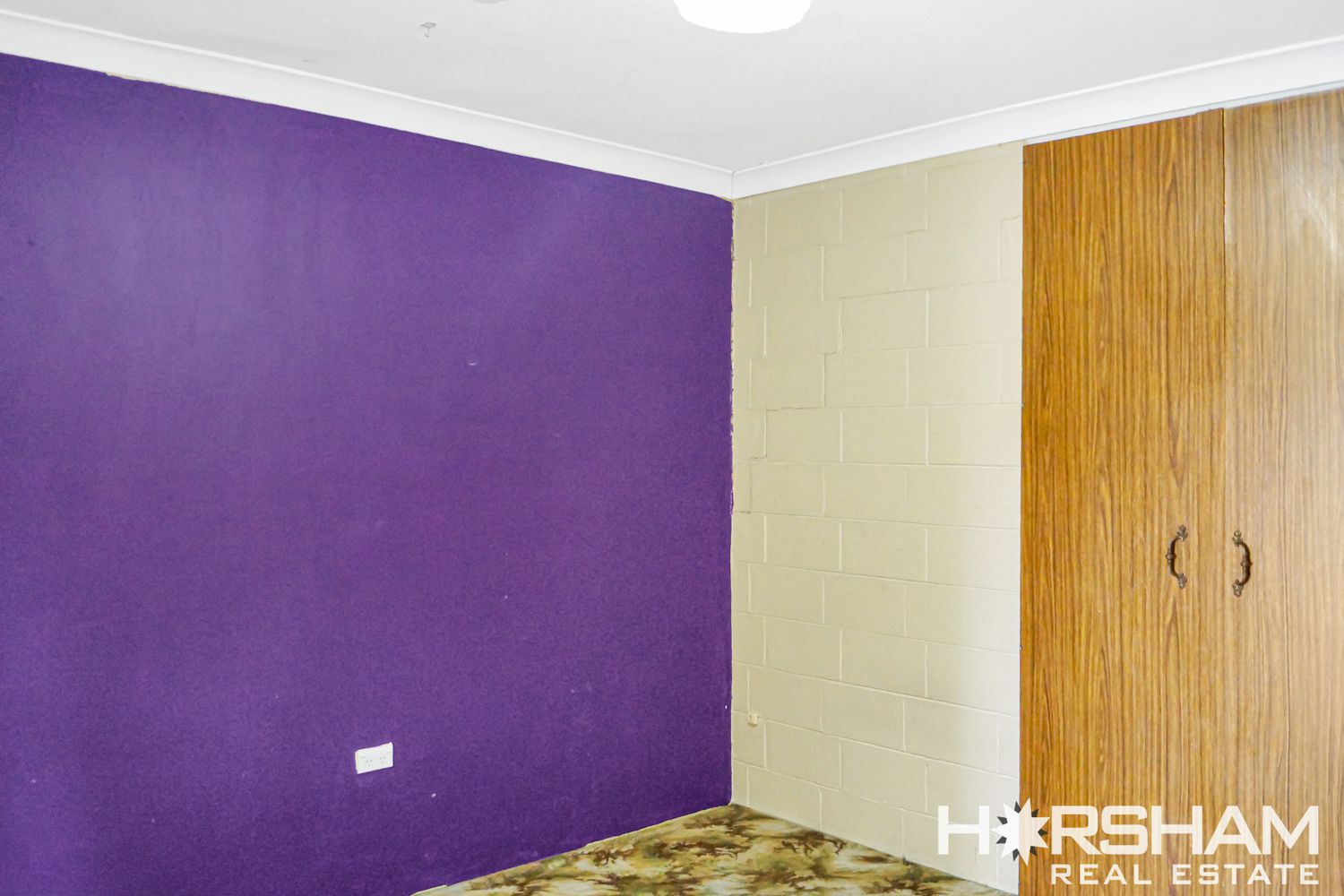 2 / 5 Schwarz Avenue, Horsham