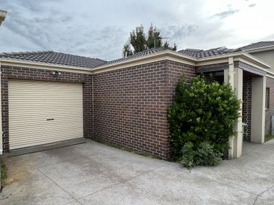 2/19 Plumpton Avenue, Craigieburn