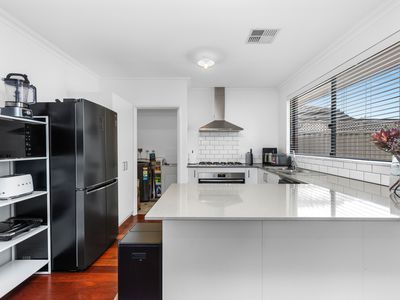 2C Troytown Way, Melville