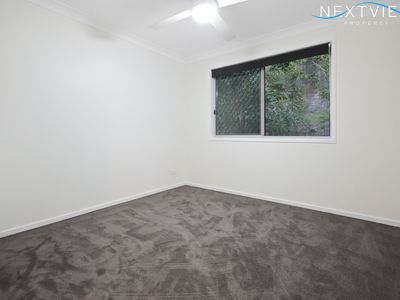 27 Wedgetail Street, Fletcher