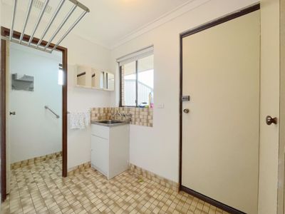2 / 10 Millar Place, Willetton