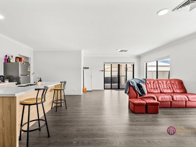 10 Klondyke Street, Piara Waters