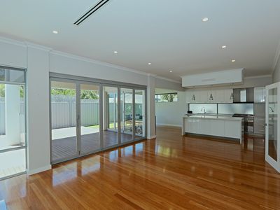 30A Lynton Street, Doubleview